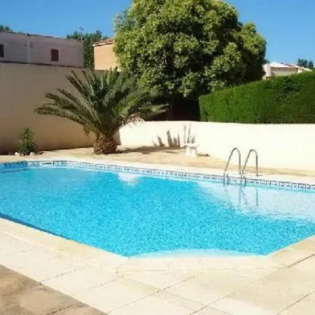 4 Pers Avec Terrasse, Piscine Et Parking Securise - Fr-1-776-137 Apartment *
