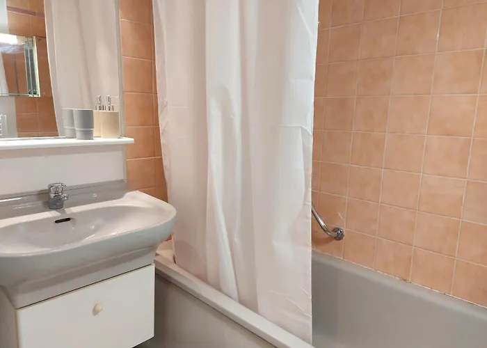 4 Pers Avec Terrasse, Piscine Et Parking Securise - Fr-1-776-137 * Argelès-sur-Mer